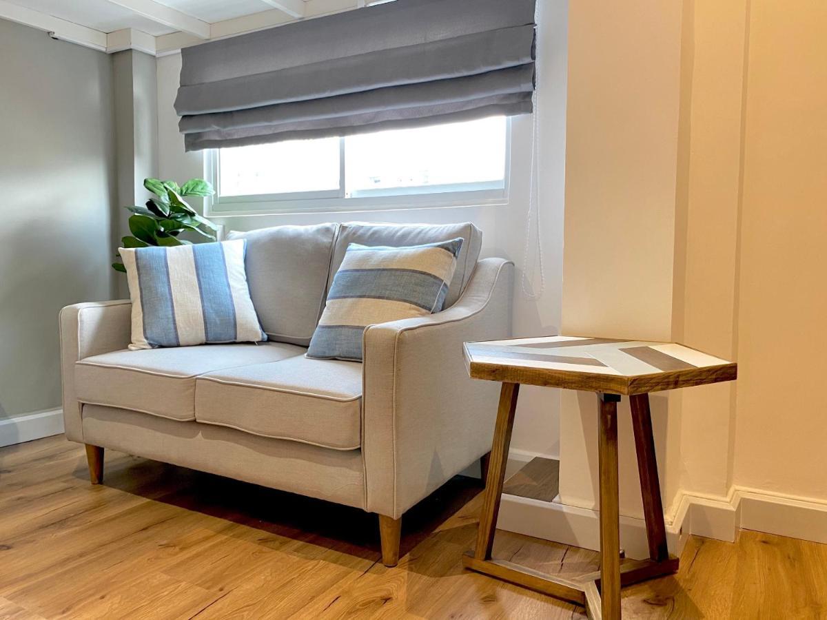 Căn hộ 8 Minutes Walking To Nguyen Hue, Fast Wifi, Check-in 24/7