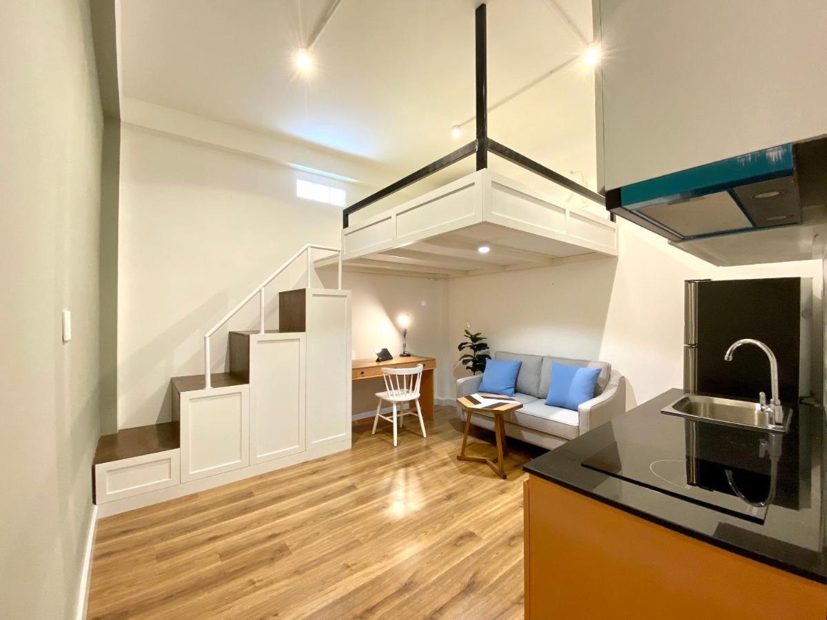 Căn hộ 8 Minutes Walking To Nguyen Hue, Fast Wifi, Check-in 24/7 *